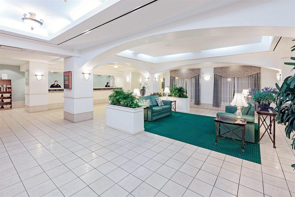 La Quinta By Wyndham Airport San Antonio