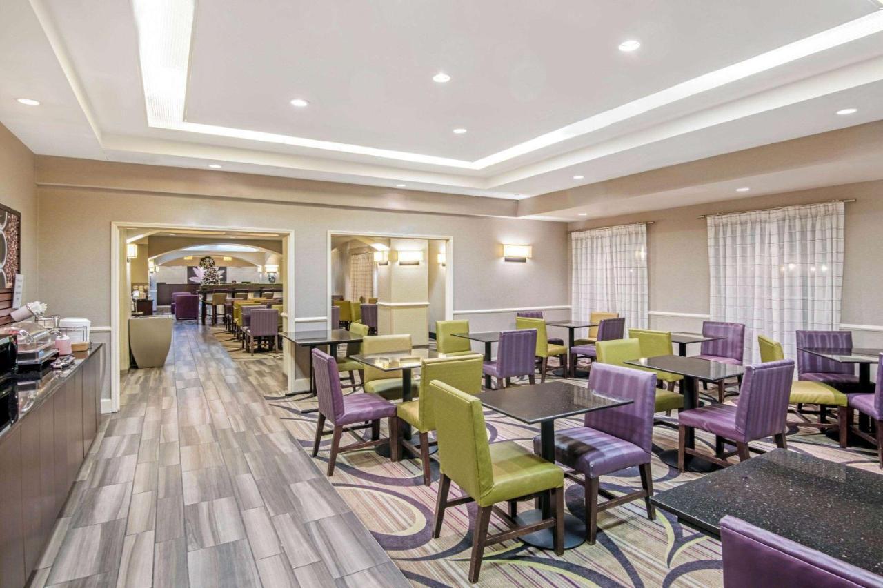 La Quinta By Wyndham Airport 3*