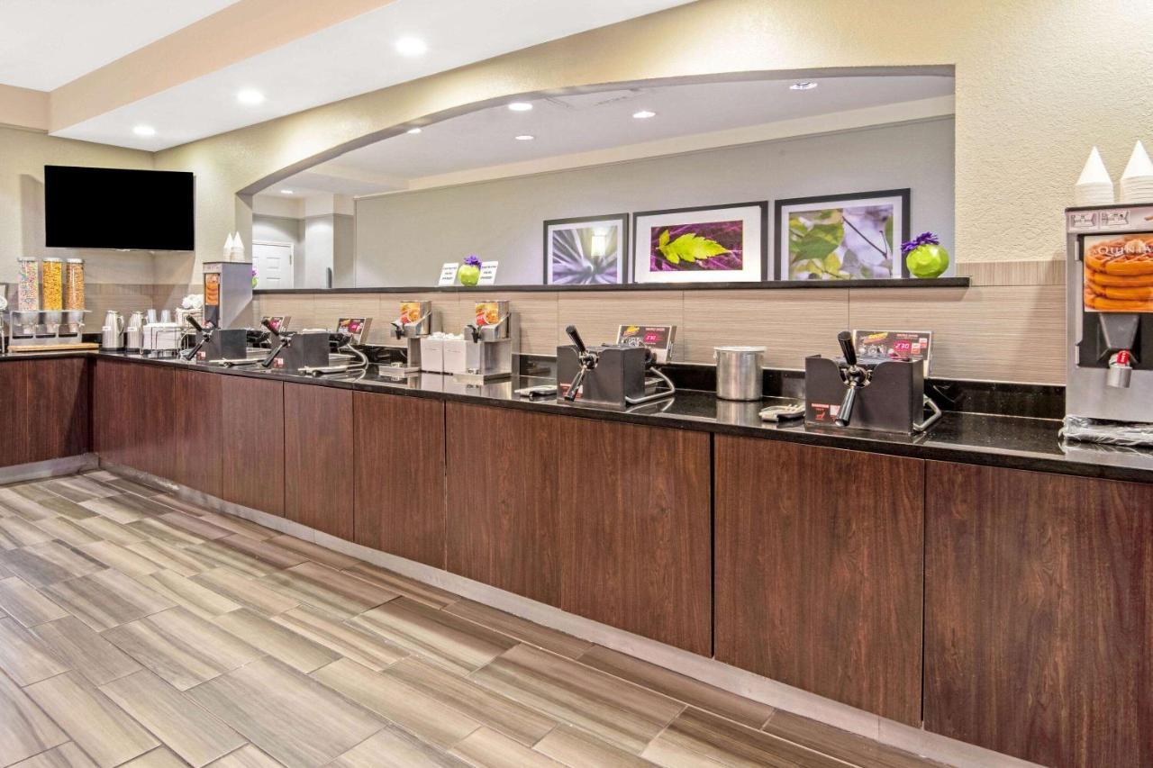 La Quinta By Wyndham Airport